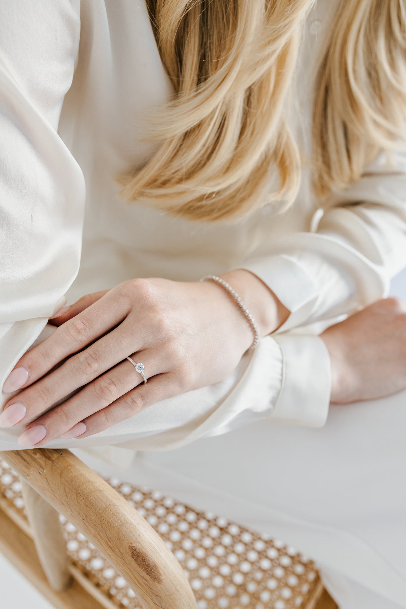 Round solitaire engagement ring - platinum